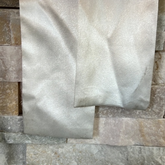 Flower Girl Dress | Size 6 little girls - Picture 13 of 13